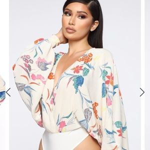 FASHION NOVA LAYING ON FLOWERS BODYSUIT! *NWT